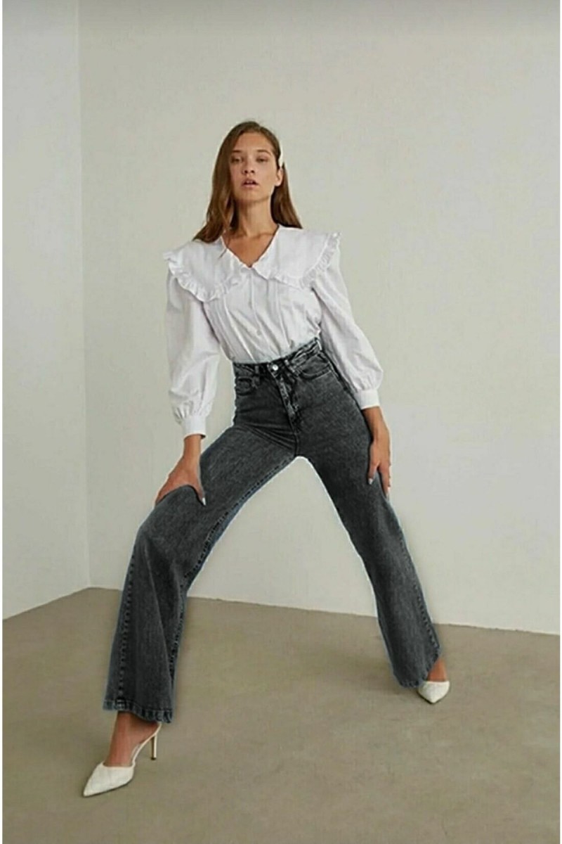 Serenay Cold Chocolate Power Likralı Füme Kar Süper Yüksek Bel Likralı Salaş Paça Denim Kot Pantolon Serenay Cold Chocolate Power Likralı Füme Kar Süper Yüksek Bel Likralı Salaş Paça Denim Kot Pantolon