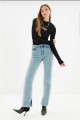 Mavi Yırtmaçlı Yüksek Bel Slim Ispanyol Jeans Mavi Yırtmaçlı Yüksek Bel Slim Ispanyol Jeans