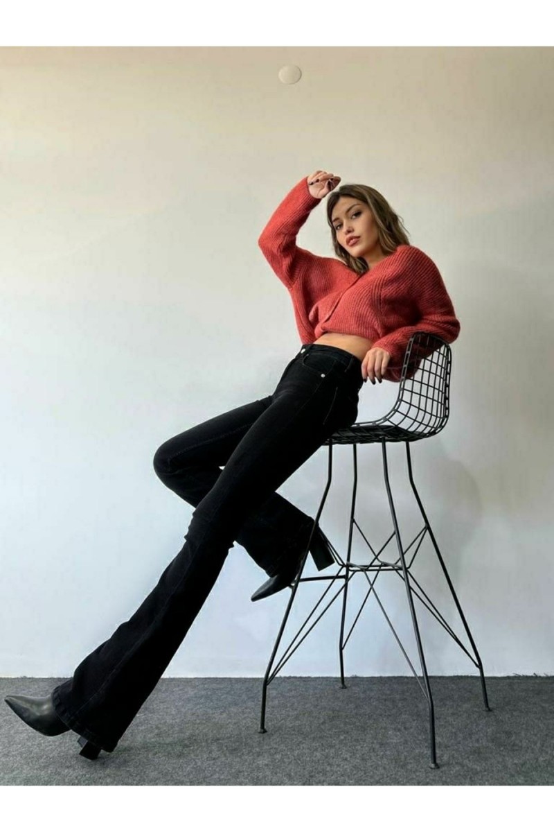 Lina Siyah Ispanyol Paça Likralı Flare Jeans Kot Pantolon Toparlayıcı Lina Siyah Ispanyol Paça Likralı Flare Jeans Kot Pantolon Toparlayıcı