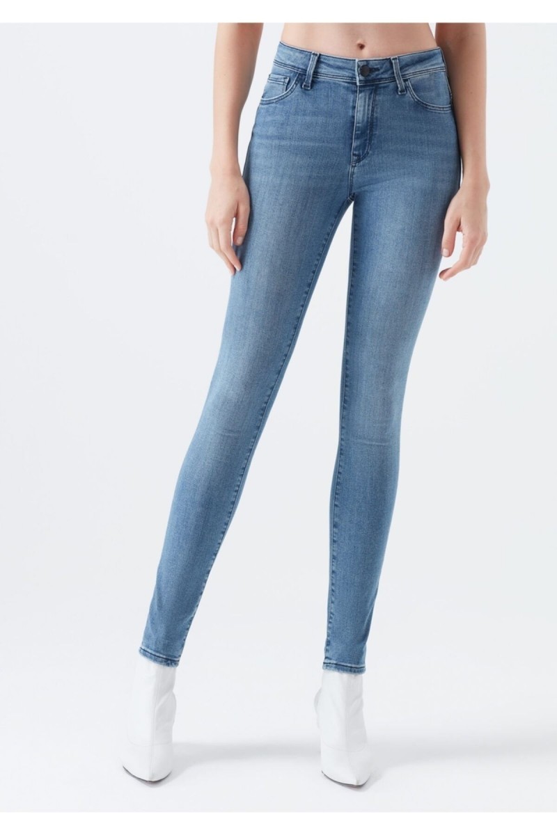 Clara A.c.a.i.p 90 Açık Mavi Yüksek Bel Solmaz Skinny Jeans Clara A.c.a.i.p 90 Açık Mavi Yüksek Bel Solmaz Skinny Jeans