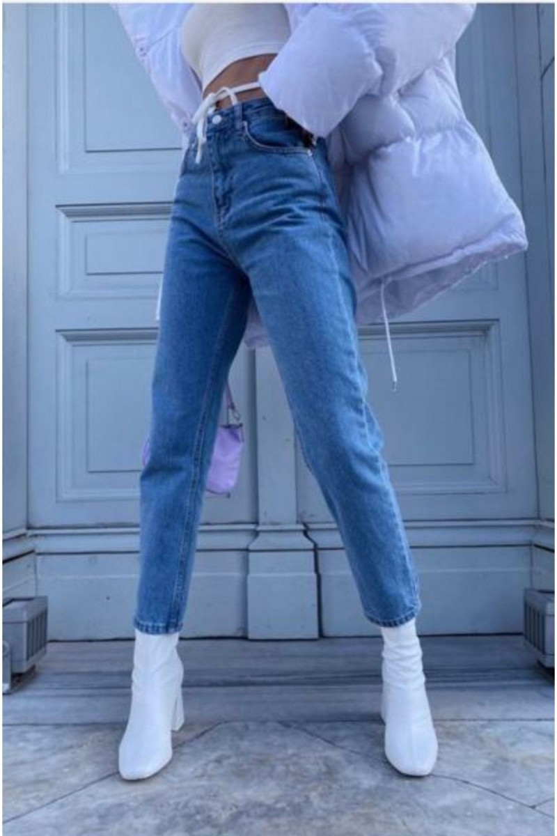 Rimma Açık Mavi Solmaz Mom Jean Kadın Boyfriend Yüksek Bel Power Likra Pantolon Rimma Açık Mavi Solmaz Mom Jean Kadın Boyfriend Yüksek Bel Power Likra Pantolon