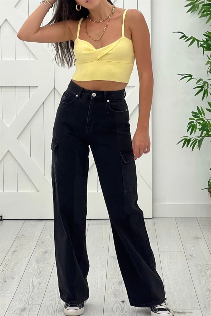 Antonina Siyah Kargo Salaş Arka Cepsiz Likralı Süper Yüksek Bel Jean Pantolon