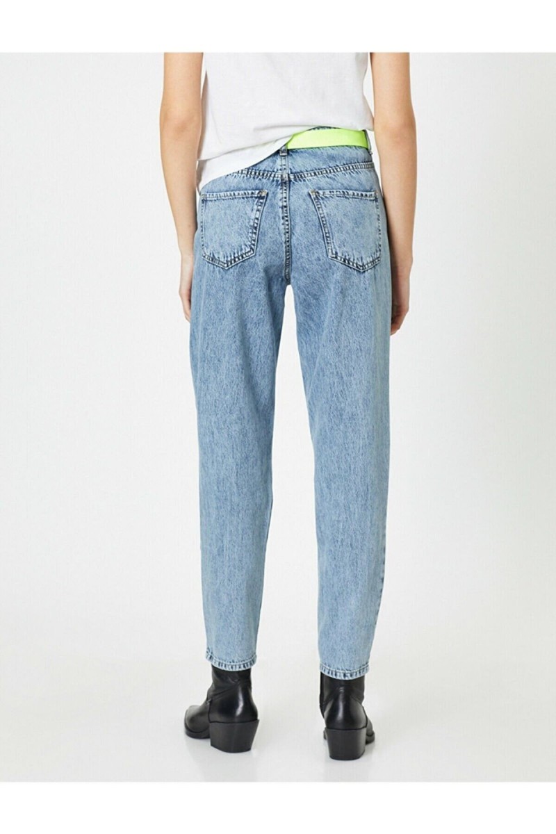 Adelina Solmaz Kar Mom Jeans Kadın Boyfriend Yüksek Bel Power Likra Pantolon Adelina Solmaz Kar Mom Jeans Kadın Boyfriend Yüksek Bel Power Likra Pantolon