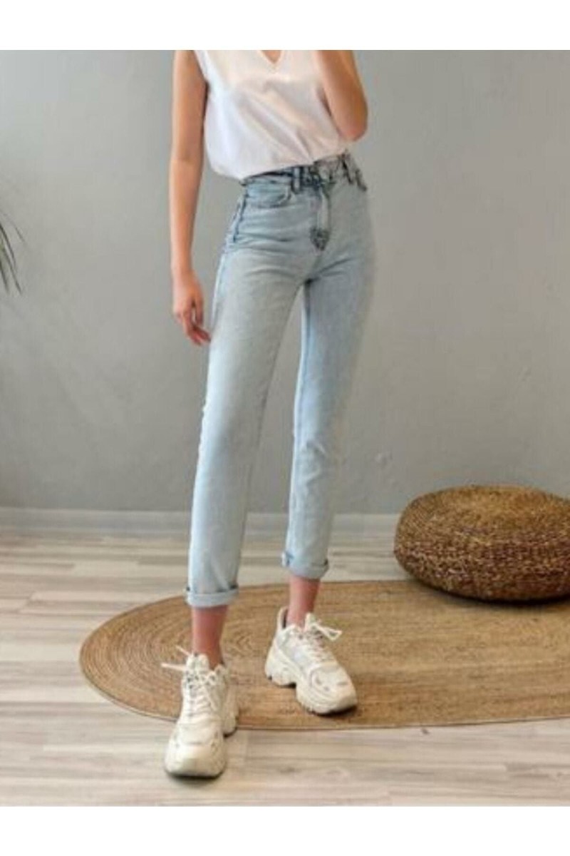 Phoebe Buz Kar Skiiny Mom (fit Mom) Yüksek Bel Mom Jeans Boyfriend Phoebe Buz Kar Skiiny Mom (fit Mom) Yüksek Bel Mom Jeans Boyfriend