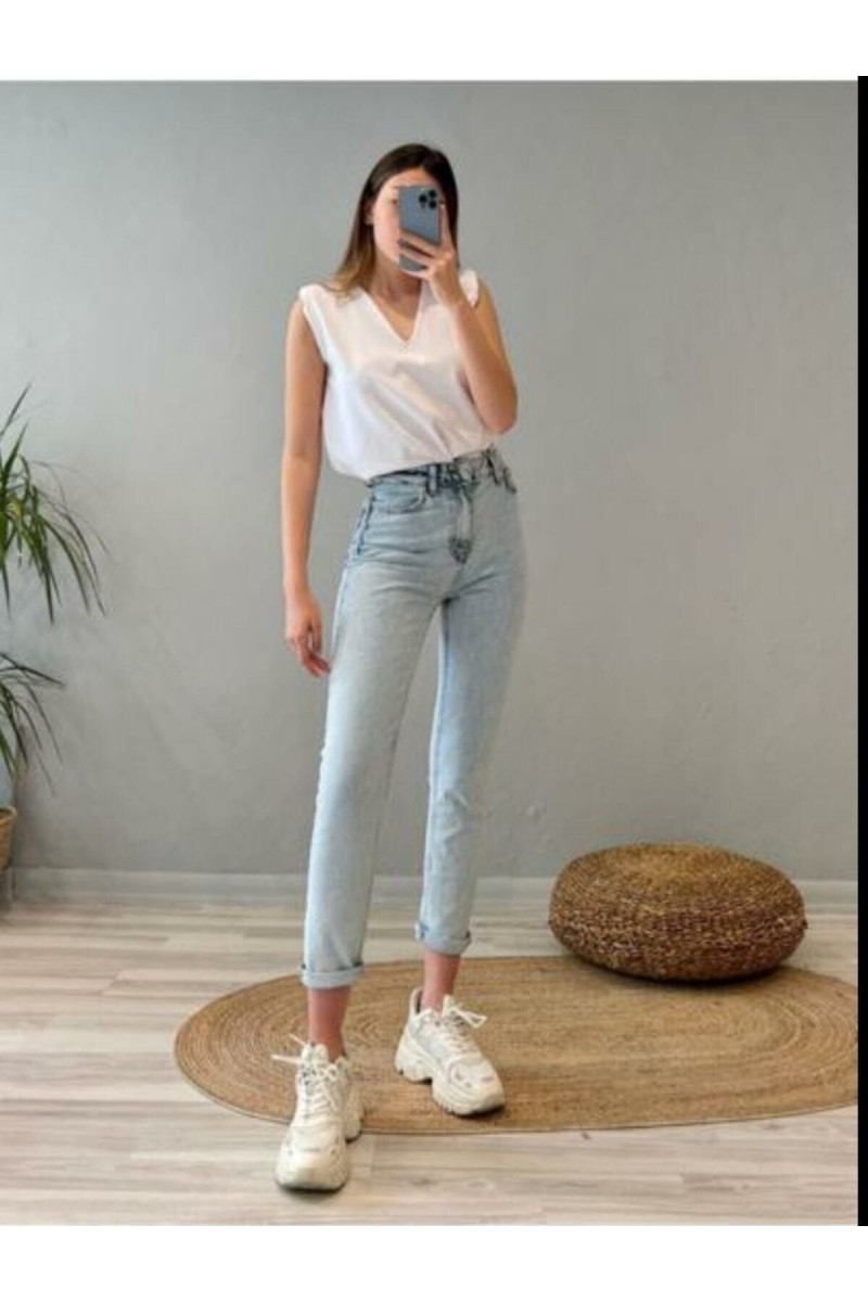 Phoebe Buz Kar Skiiny Mom (fit Mom) Yüksek Bel Mom Jeans Boyfriend Phoebe Buz Kar Skiiny Mom (fit Mom) Yüksek Bel Mom Jeans Boyfriend