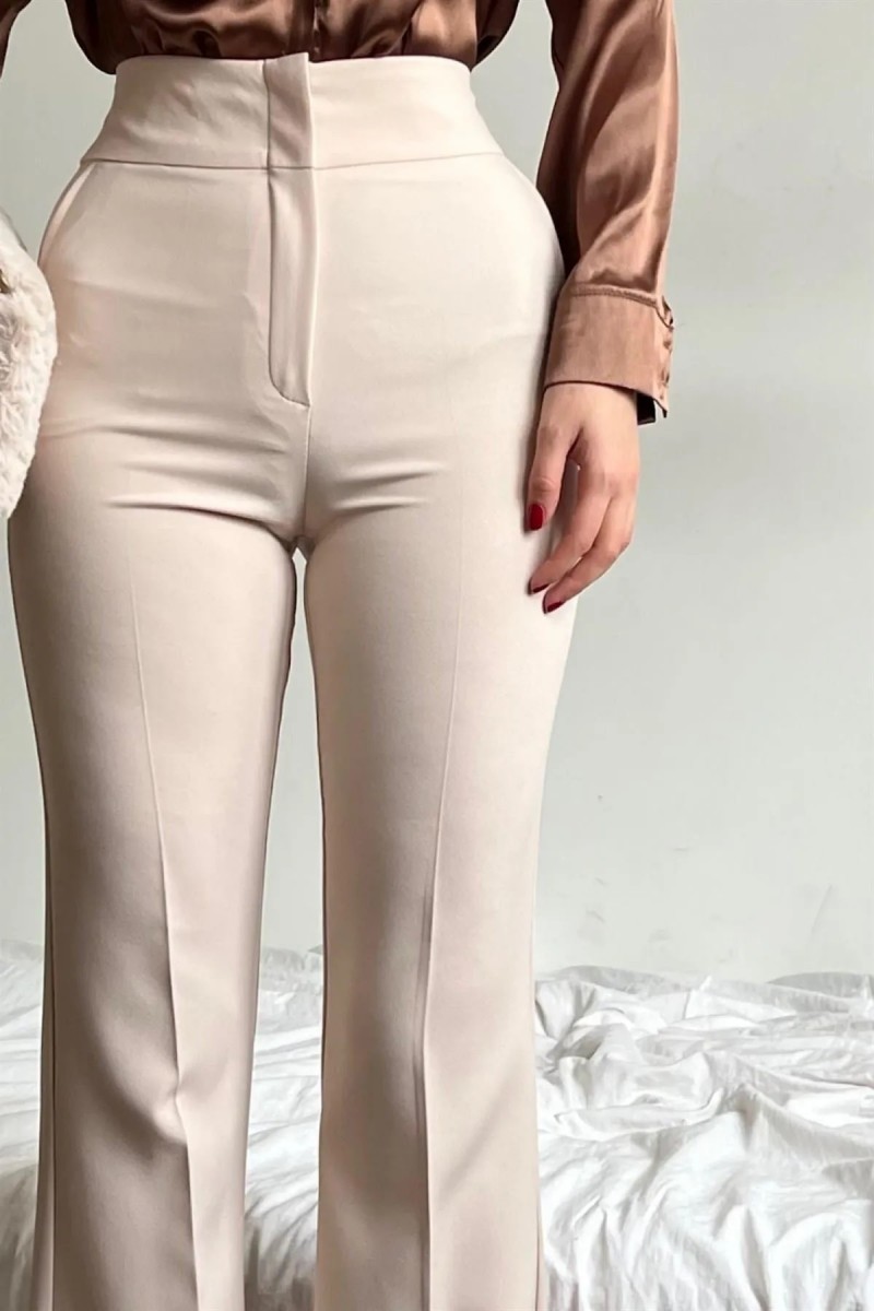 Kadın Bej Ispanyol Paça Kumaş Yüksek Bel Pantolon Kadın Bej Ispanyol Paça Kumaş Yüksek Bel Pantolon