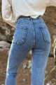 Spanish Yüksek Bel Mavi Kar Yıkama Mom Kot Pantolon Likralı Solmaz Ekstra Rahat Mom Jeans Spanish Yüksek Bel Mavi Kar Yıkama Mom Kot Pantolon Likralı Solmaz Ekstra Rahat Mom Jeans