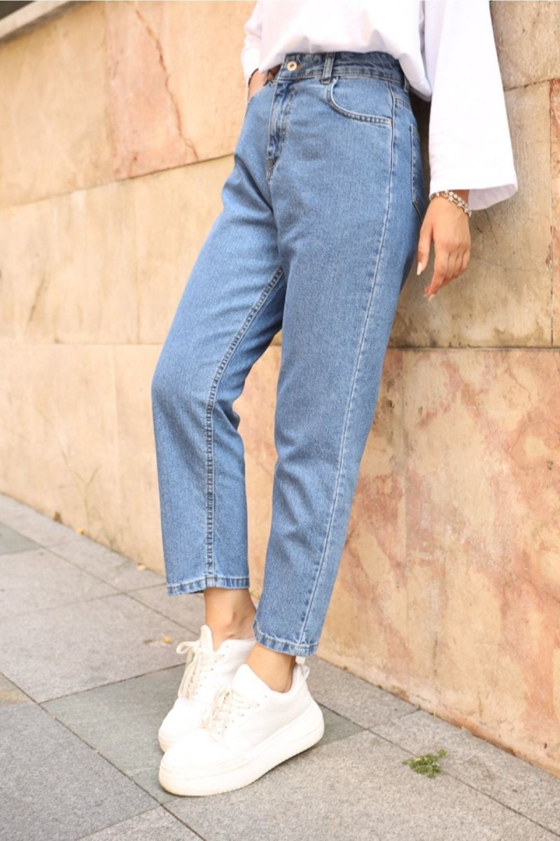 Spanish Yüksek Bel Mavi Mom Kot Pantolon Likralı Solmaz Ekstra Rahat Mom Jeans Spanish Yüksek Bel Mavi Mom Kot Pantolon Likralı Solmaz Ekstra Rahat Mom Jeans