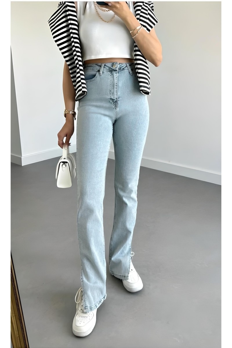 Travelista Kadın Açık Mavi Kar Yıkama Yandan Yırtmaçlı Ispanyol Kalıp Ispanyol Paça Yüksek Bel Jean
