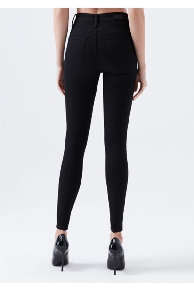Siyah Skinny Jeans Solmaz Siyah Skinny Jeans