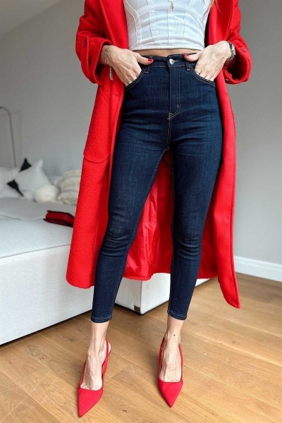 Solmayan Koyu Mavi Skinny Jeans Toparlayıcı Kot Pantolon Incecik Gösteriyor